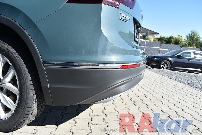 Volkswagen Tiguan Allspace (2021) Highline 2,0 TSI 4Motion,7míst - fotka 36 z 40