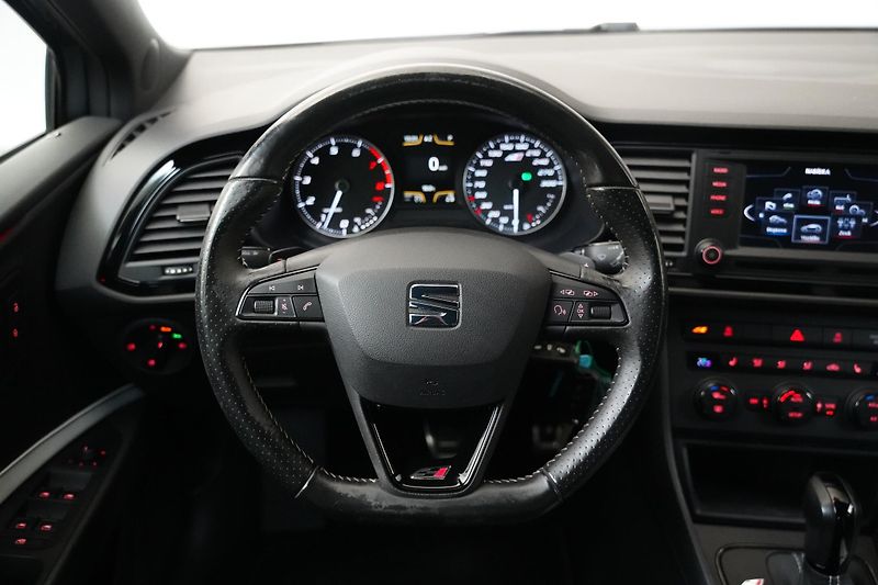 Seat Leon - fotka 18 z 26