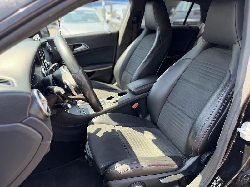 Mercedes-Benz CLA AMG-line - fotka 7 z 14