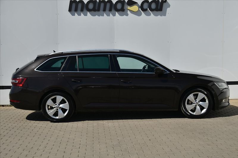 Škoda Superb 2.0TDi 140kW PANORAMA TAŽNÉ - fotka 8 z 27