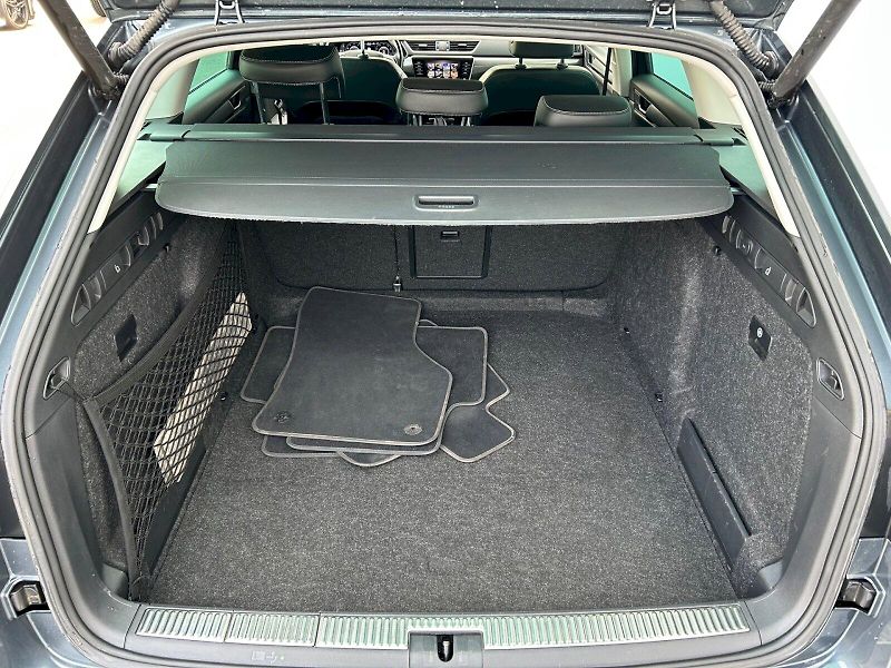 Škoda Superb (2021) Style Plus Extra 2.0 TDI 140 k - fotka 30 z 33