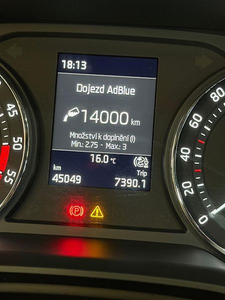 Škoda Octavia 2.0 TDI / 85kW / Amb. ČR - fotka 9 z 19