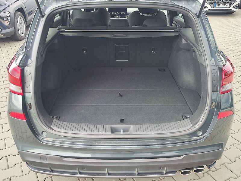 Hyundai i30 1.5 T-GDI/103kW N-Line DCT - fotka 9 z 36