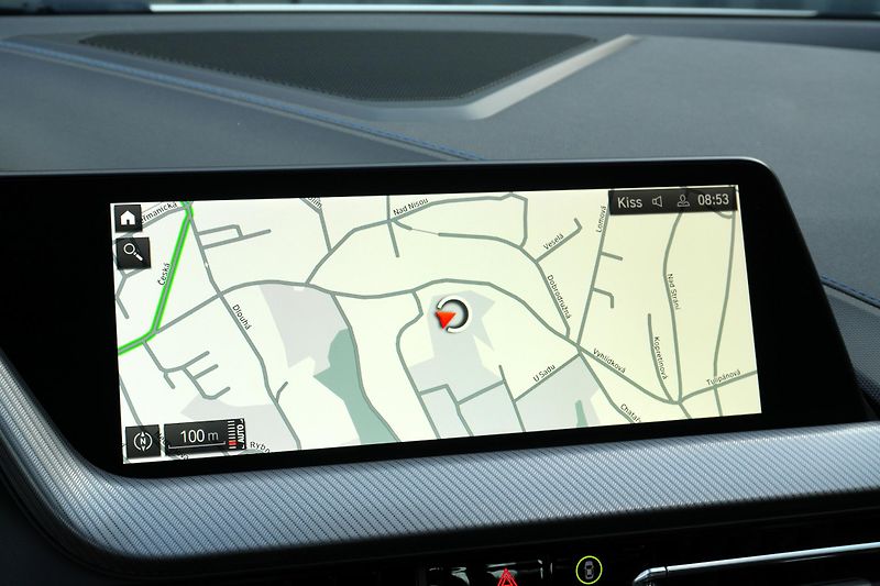 BMW Řada 1 M135i xDrive, Harman, Komfort - fotka 18 z 32