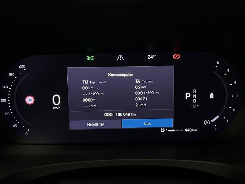 Volvo V90 CC B4 AWD PLUS AUT  - fotka 23 z 42