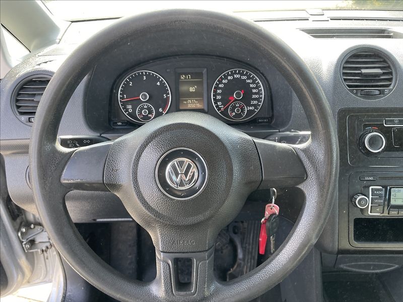 Volkswagen Caddy 1,6 TDi 75kw MAXI TAŽNÉ DPH po - fotka 13 z 31
