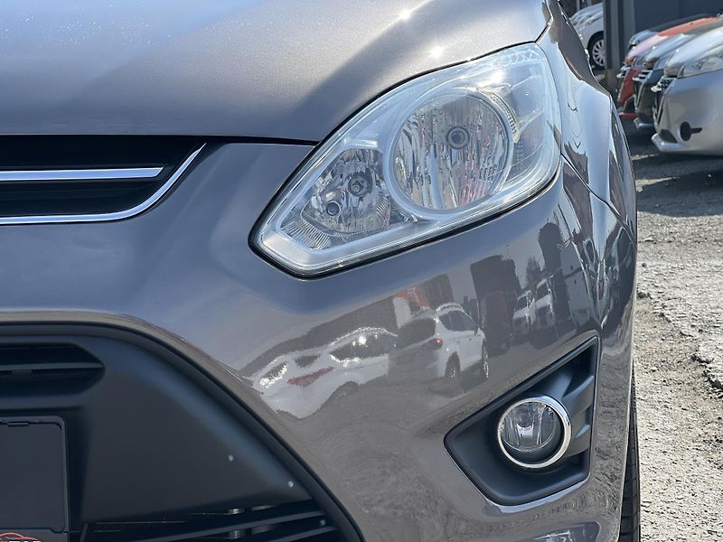 Ford C-MAX Ghia 1.6TDCi KLIMA PŮVOD ČR - fotka 33 z 35