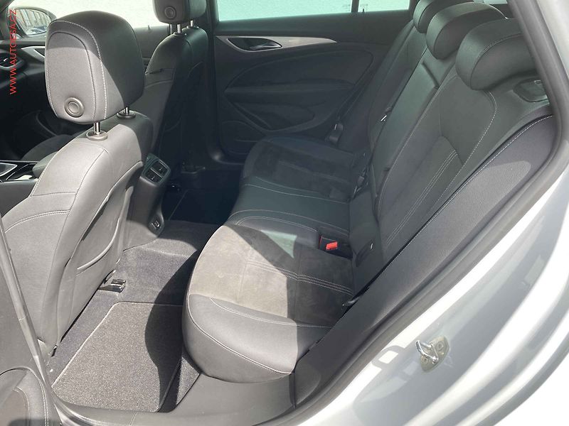 Opel Insignia (2021) 2.0 CDTi, 1.maj,ČR, AC, LED - fotka 10 z 19