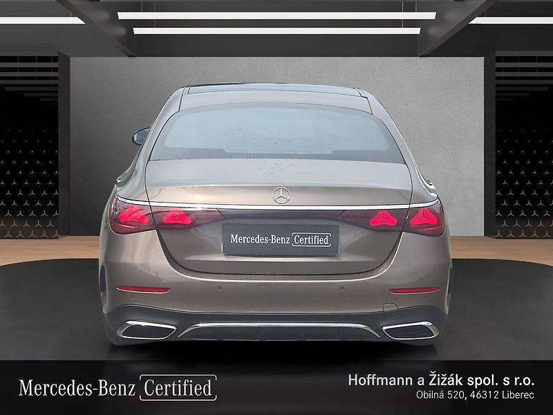 Mercedes-Benz Třídy E 450 d AMG 4MATIC - fotka 6 z 27