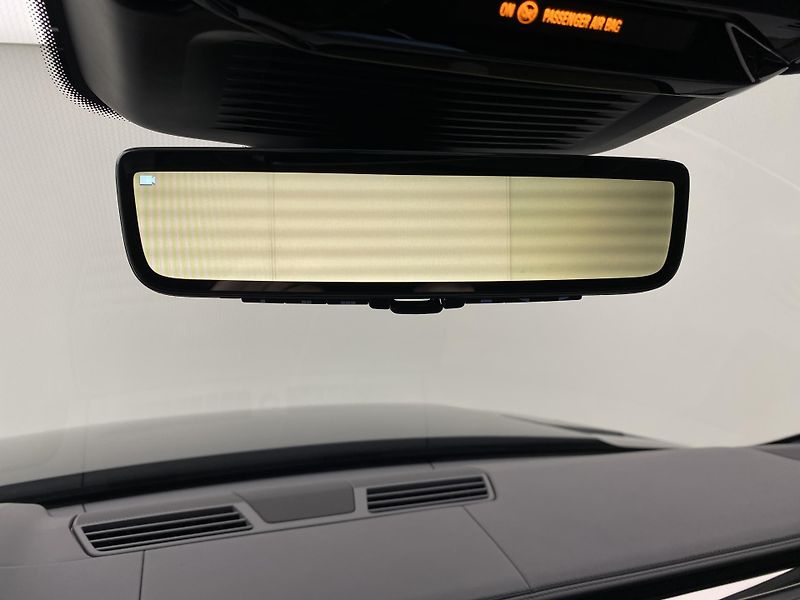 Land Rover Range Rover Sport (2026) P550e AUTOBIOGRAPHY AWD AUT  - fotka 64 z 77