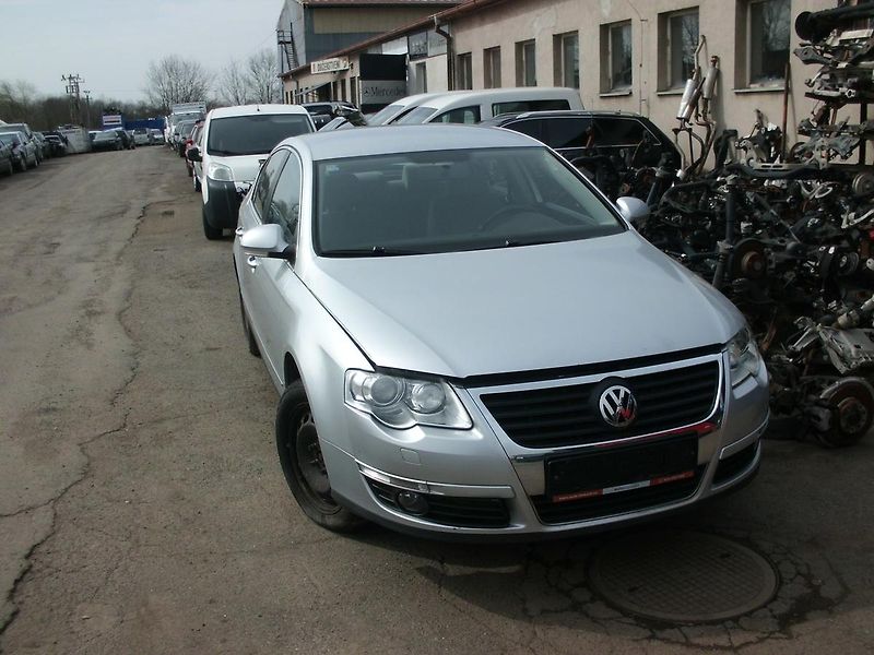 Volkswagen Passat VOLAT 602 696118 - fotka 1 z 6