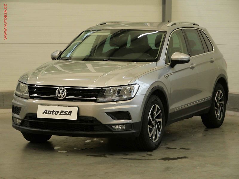 Volkswagen Tiguan (2017) 2.0TDi, Comfortline, TZ, navi - fotka 3 z 22