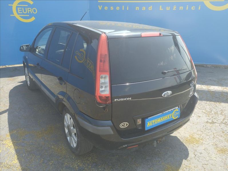 Ford Fusion 1,4 59KW - fotka 6 z 13