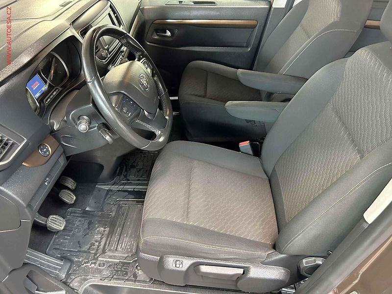 Toyota ProAce Verso (2019) 2.0HDi L2 8míst, ČR, Family - fotka 9 z 15
