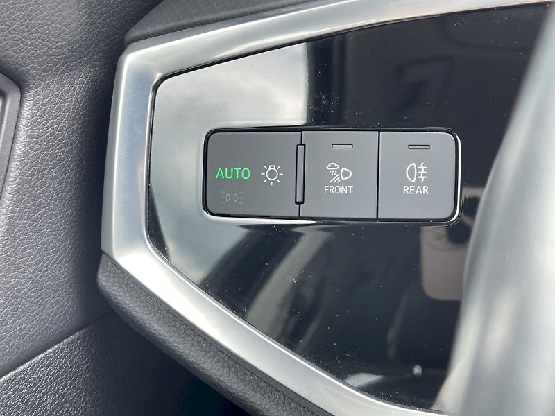 Audi Q3 (2023) 1.5 35 TFSI 110 kW S-Tronic - fotka 7 z 32