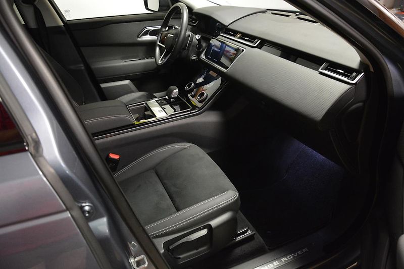Land Rover Range Rover Velar (2022) P400e Plug in Hybrid 4x4 - fotka 32 z 67