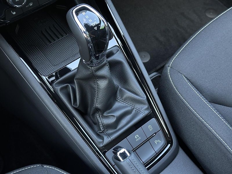 Škoda Scala 1.0TSi DSG Monte Carlo 116PS M - fotka 34 z 42