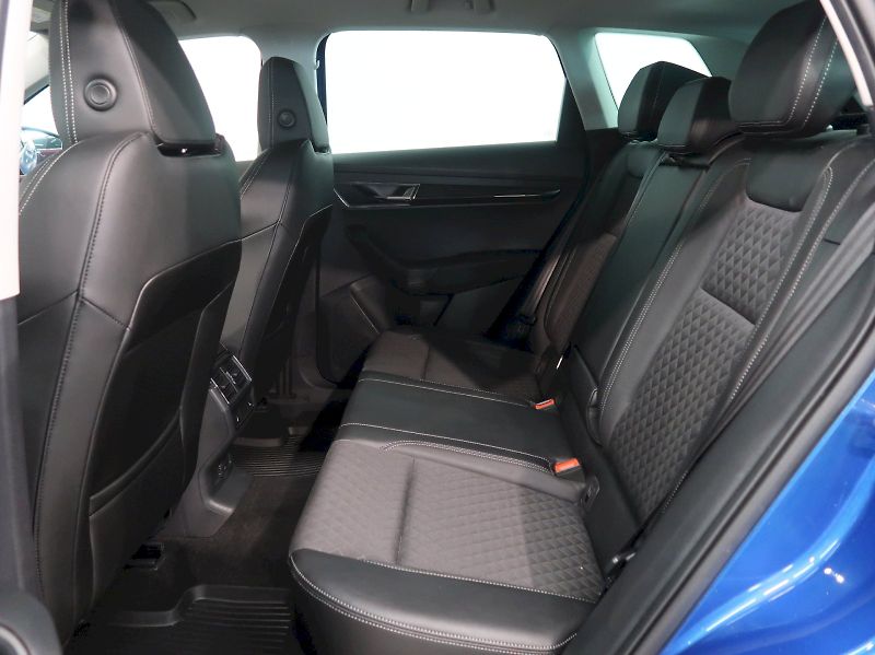 Škoda Karoq (2022) STYLE 2.0TDI 85KW TAŽNÝ - fotka 15 z 40