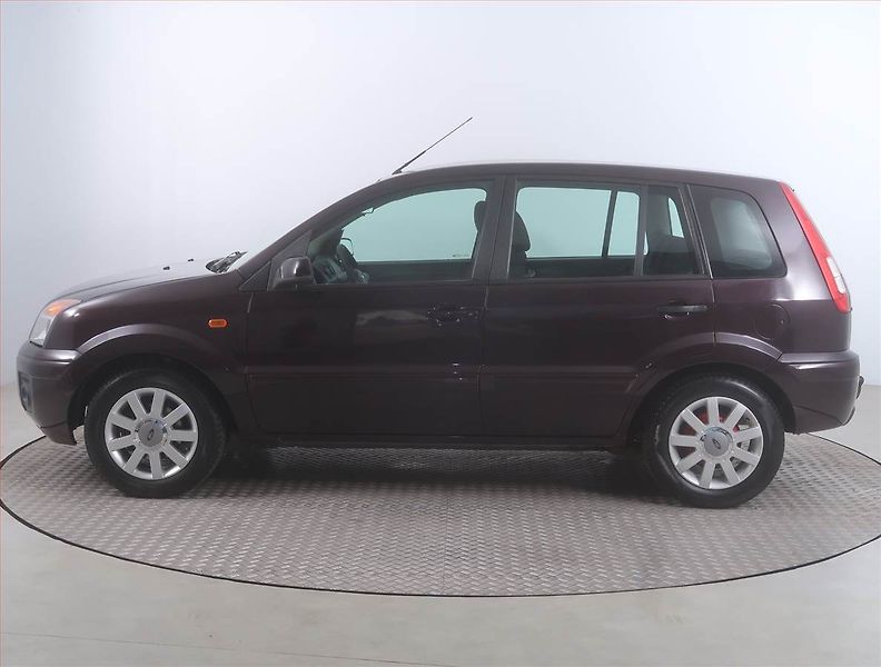 Ford Fusion (2010) 1.4, Serv.kniha, Tažné - fotka 3 z 14