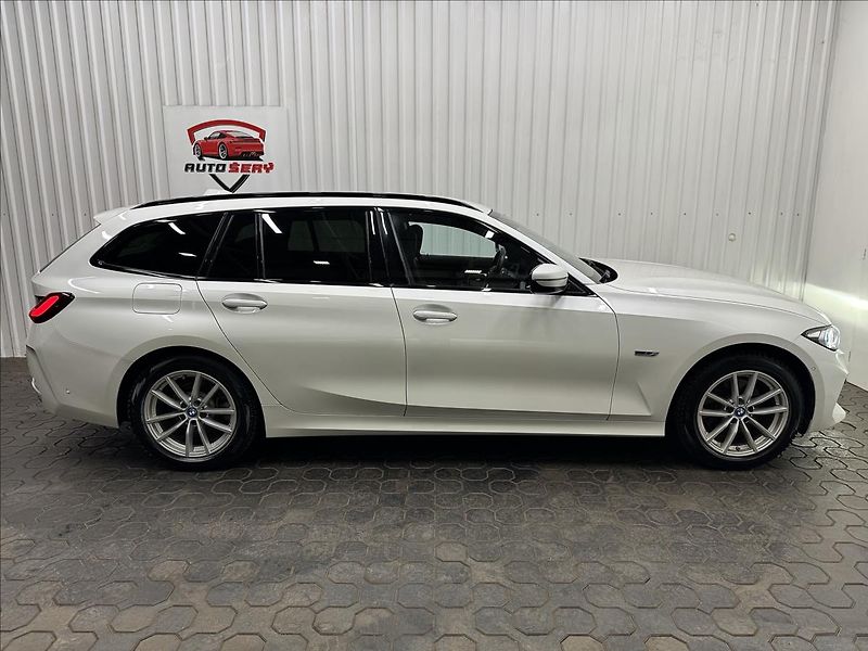 BMW Řada 3 330E 215kW XDRIVE TAŽNÉ 2XALU - fotka 10 z 50
