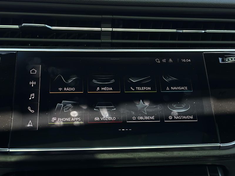 Audi Q8 (2023) Audi Q8 2023 - fotka 12 z 19