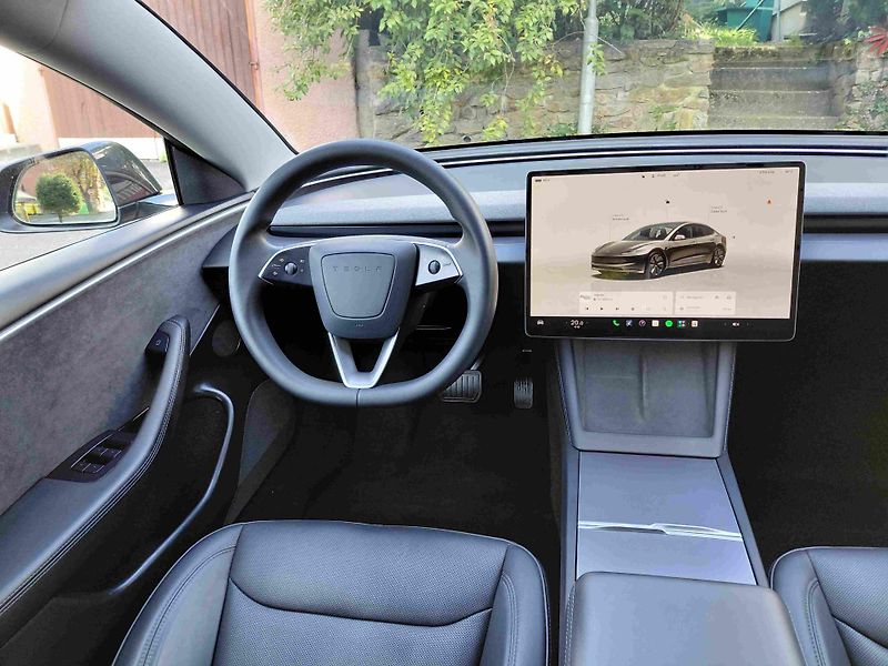 Tesla Model 3 HIGHLAND AWD ACC LED 18ALU - fotka 12 z 17