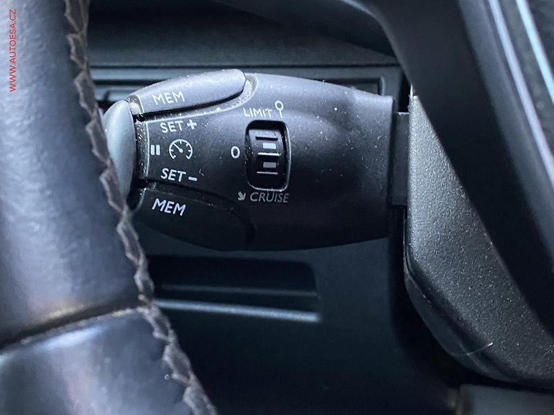 Peugeot 5008 (2020) 1.5 HDi 7míst, 2.maj,ČR - fotka 13 z 17