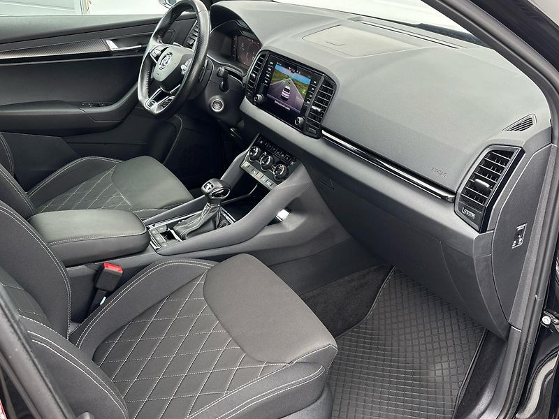 Škoda Karoq Sportline DSG - fotka 9 z 27