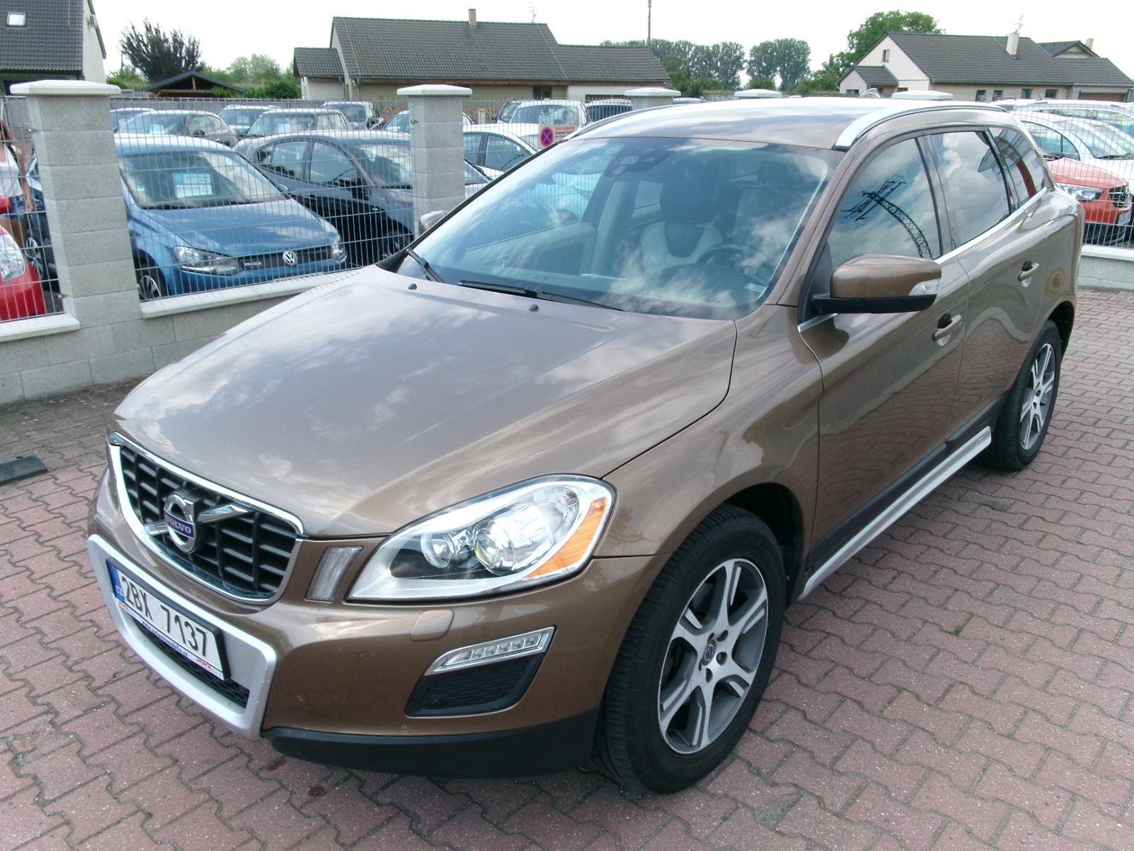 Volvo XC60 2,4 D5 SUMMUM 169kW AC NAVI