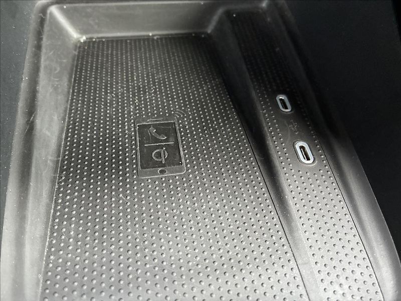 Škoda Octavia 2,0 TAŽNÉ,EL.KUFR,HEAD-UP - fotka 29 z 32