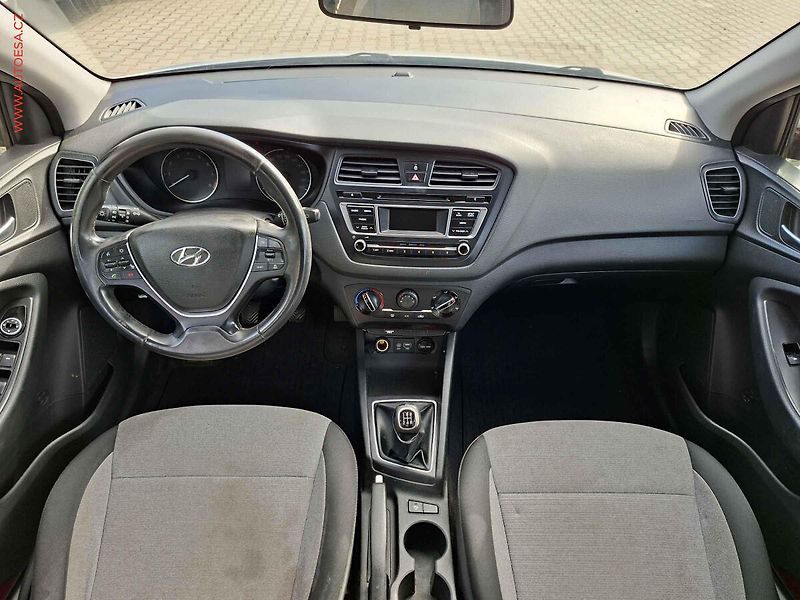 Hyundai i20 (2015) 1.2CVVT, 2.maj,ČR, AC, tempo - fotka 8 z 17
