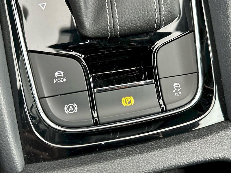 Škoda Karoq (2025) DSG 1.5TSI 110kW SportLine - fotka 26 z 36
