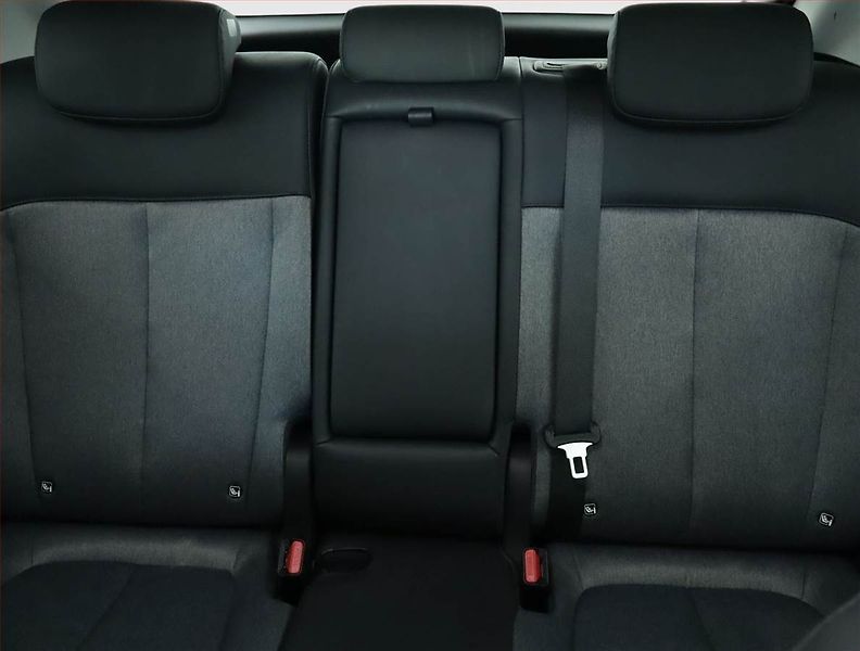 Hyundai Ioniq 5 (2022) Eco, SoH 100% - fotka 10 z 19