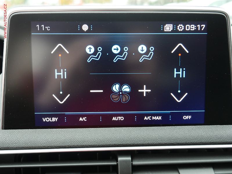 Peugeot 3008 (2017) 1.6 HDi, Allure, navi, +kola - fotka 12 z 23
