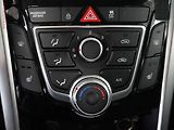 Hyundai i30 (2013) 1.6i, ČR, AC, výhřev sed - náhled 15