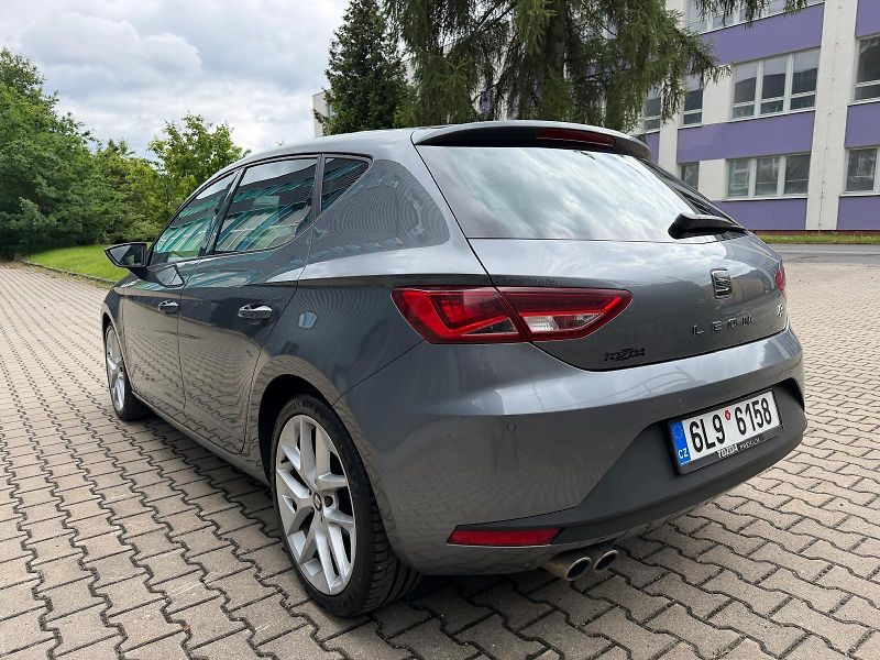 Seat Leon FR 2.0TDI LED 1.majitel - fotka 3 z 23