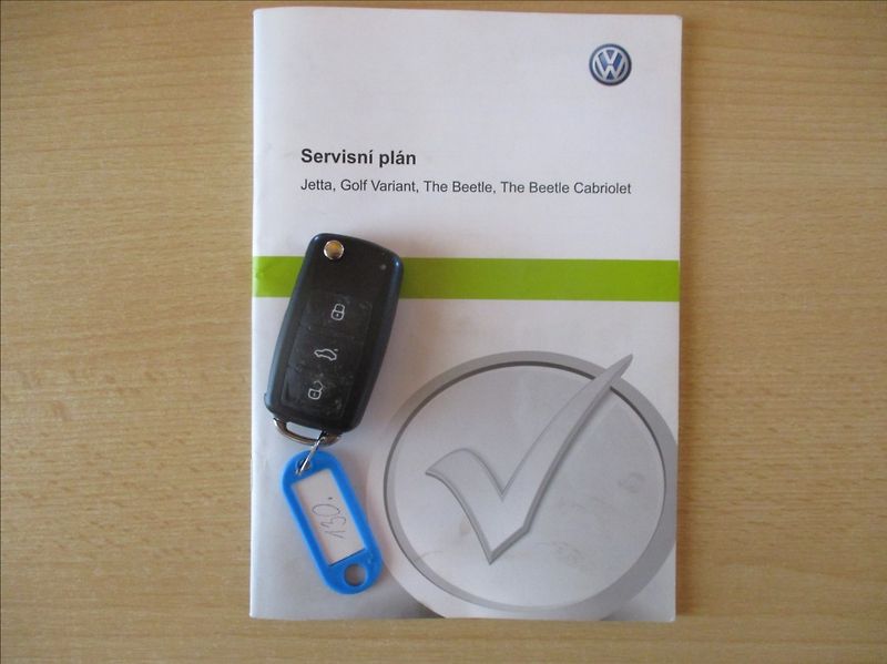 Volkswagen Jetta 1,6 TDI,klima,servis,1.maj,CZ, - fotka 23 z 32