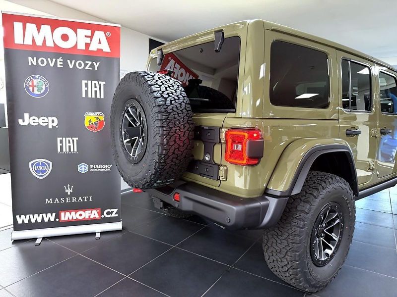 Jeep Wrangler (2026) Unlimited 3,6 V6 290k AT8 Rubi - fotka 5 z 24