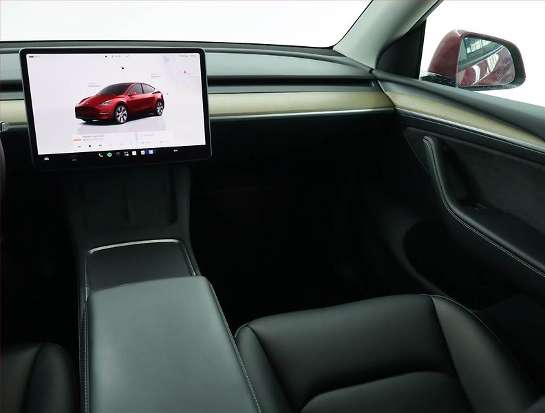 Tesla Model Y (2022) RWD LFP 60kWh, SoH 93% - fotka 8 z 21