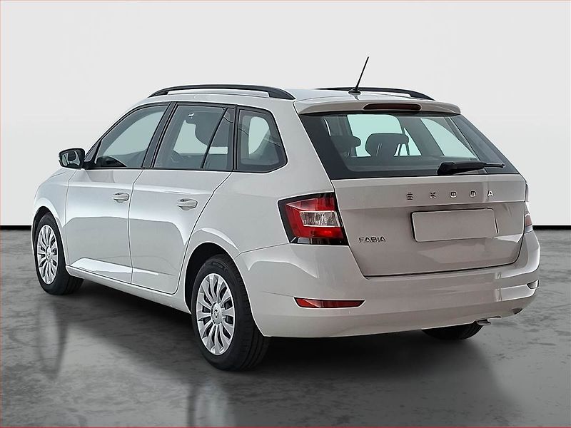 Škoda Fabia (2022) 1.0 TSI, ČR,1.maj - fotka 4 z 14