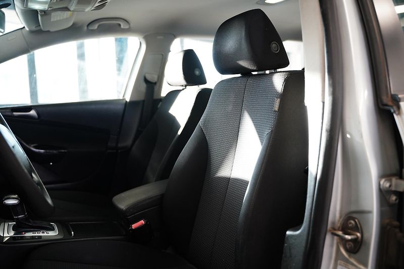 Volkswagen Passat - fotka 11 z 21