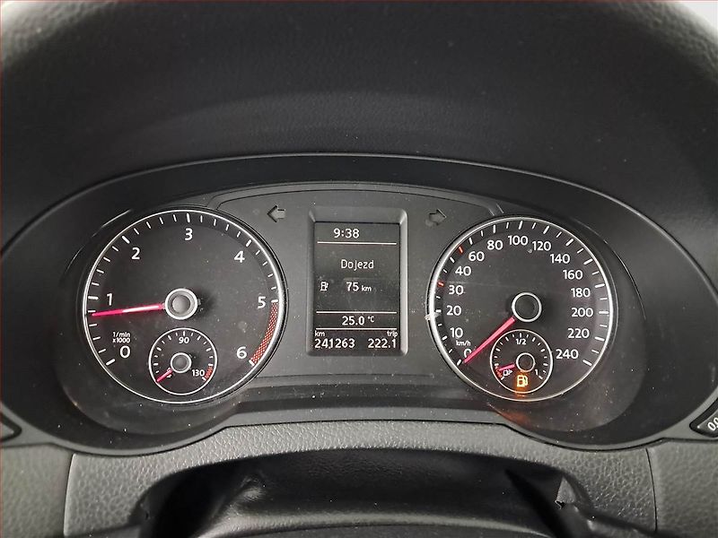 Volkswagen Sharan (2012) 2.0 TDI BMT, 6 míst, Navi - fotka 11 z 24