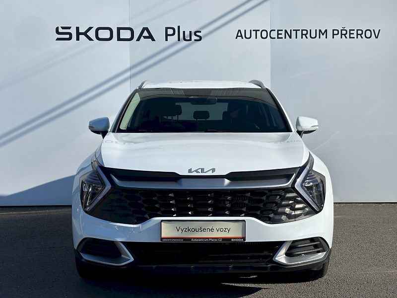 Kia Sportage (2022) 1.6 T-GDI 110kW - fotka 4 z 35