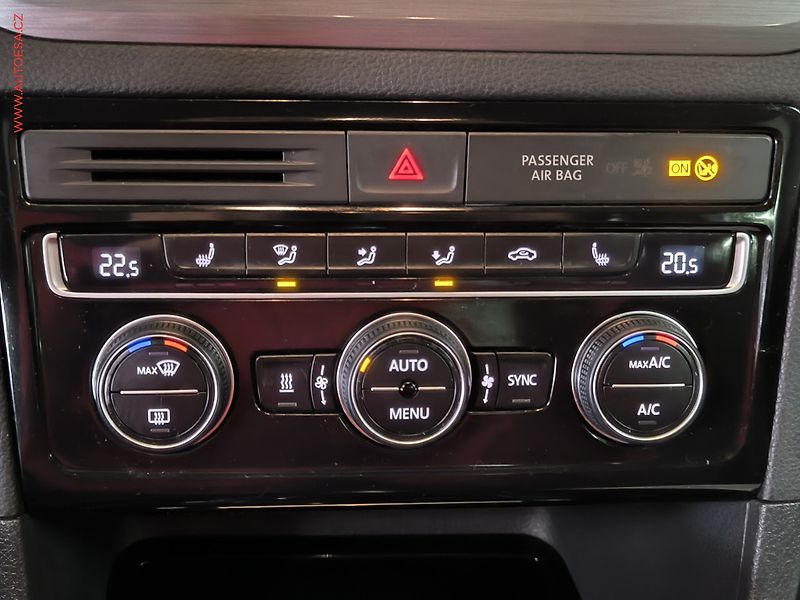 Volkswagen Golf Sportsvan (2017) 1.6TDi, DSG - fotka 15 z 17