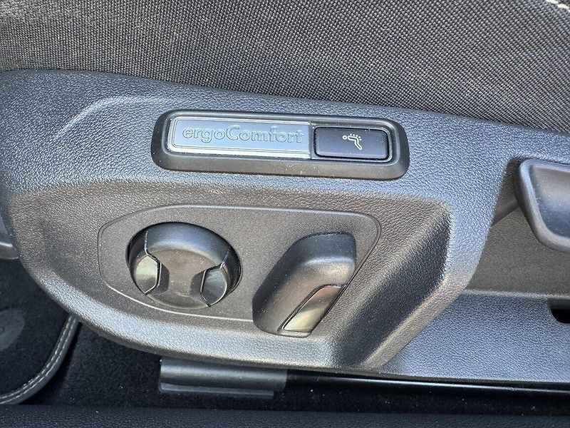 Volkswagen Arteon (2019) 2.0TDi DSG 140kW R-Line - fotka 28 z 50