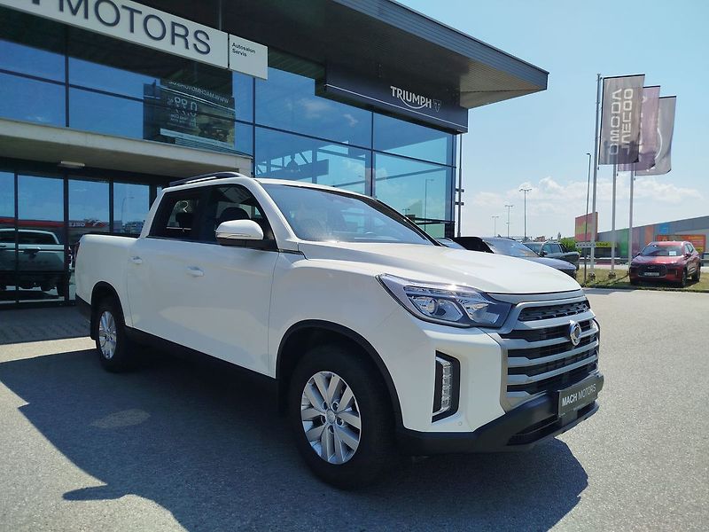 SsangYong Musso Grand Style 2,2 AWD M6 + rolet - fotka 5 z 25