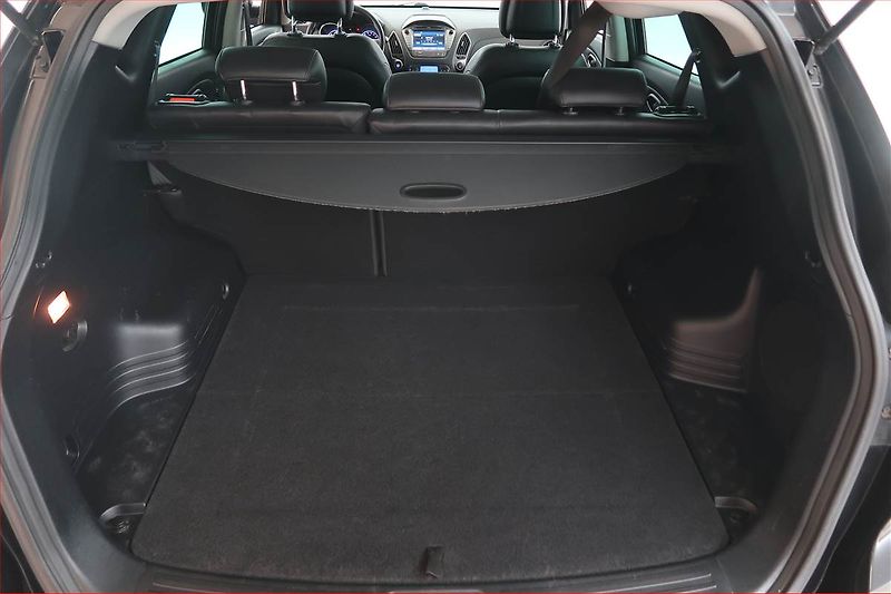 Hyundai ix35 (2015) 2.0 CRDi, 4X4, Navi, Tempomat - fotka 13 z 17