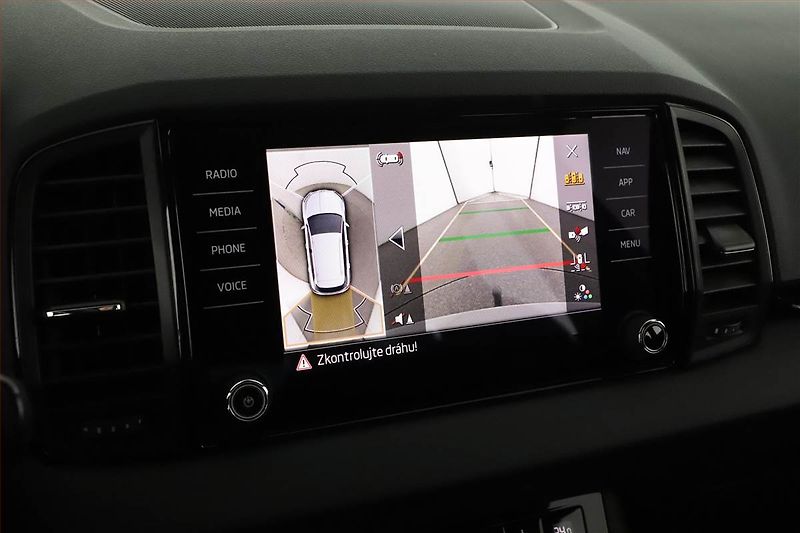 Škoda Karoq (2025) 1.5 TSI, SPORTLINE, AUTOMAT - fotka 10 z 21