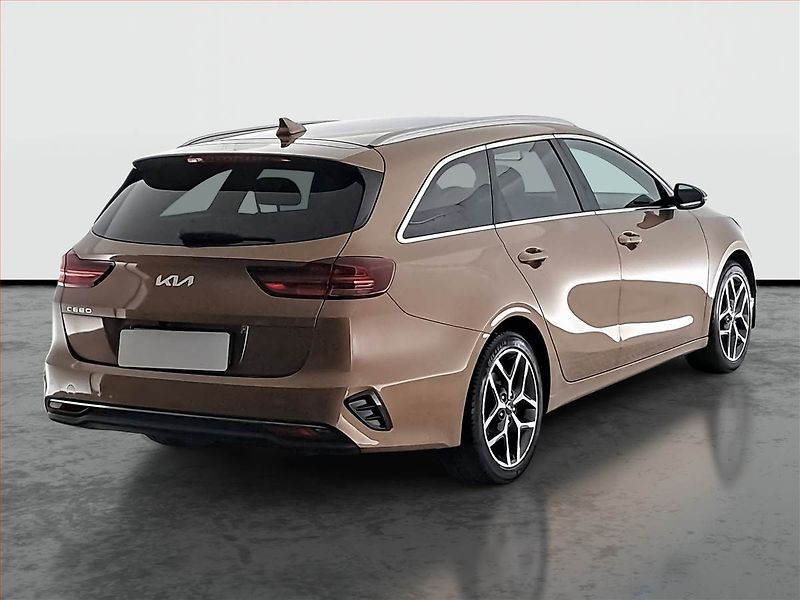 Kia Ceed (2022) Top 1.5 T-GDI, Automat, ČR - fotka 5 z 18