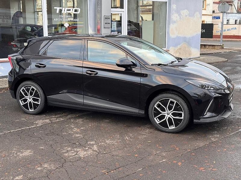 MG MG4 (2025) Electric Exclusive (64 kWh) - fotka 13 z 39